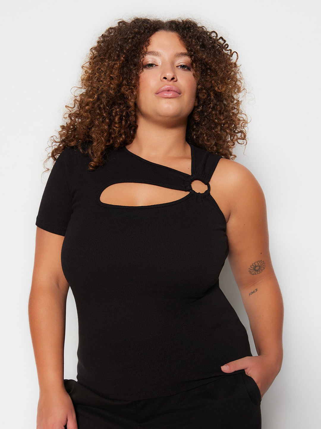 

Trendyol Cut Out Fitted Cotton Top, Black