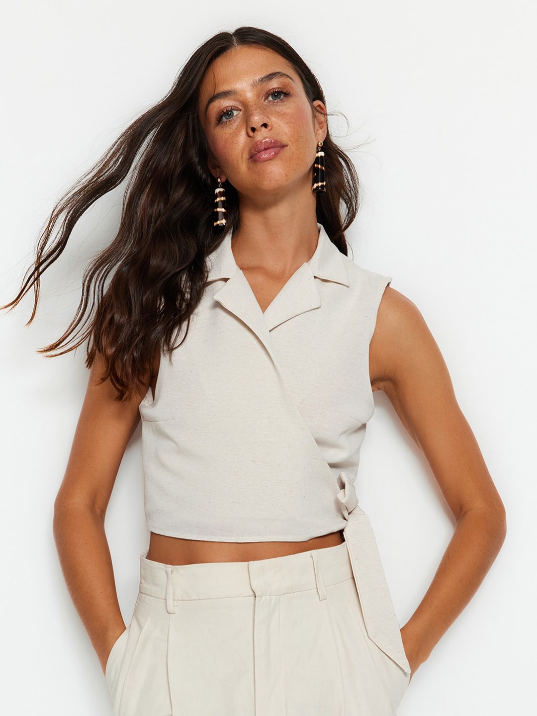 

Trendyol Shirt Collar Sleeveless Wrap Crop Top, Beige