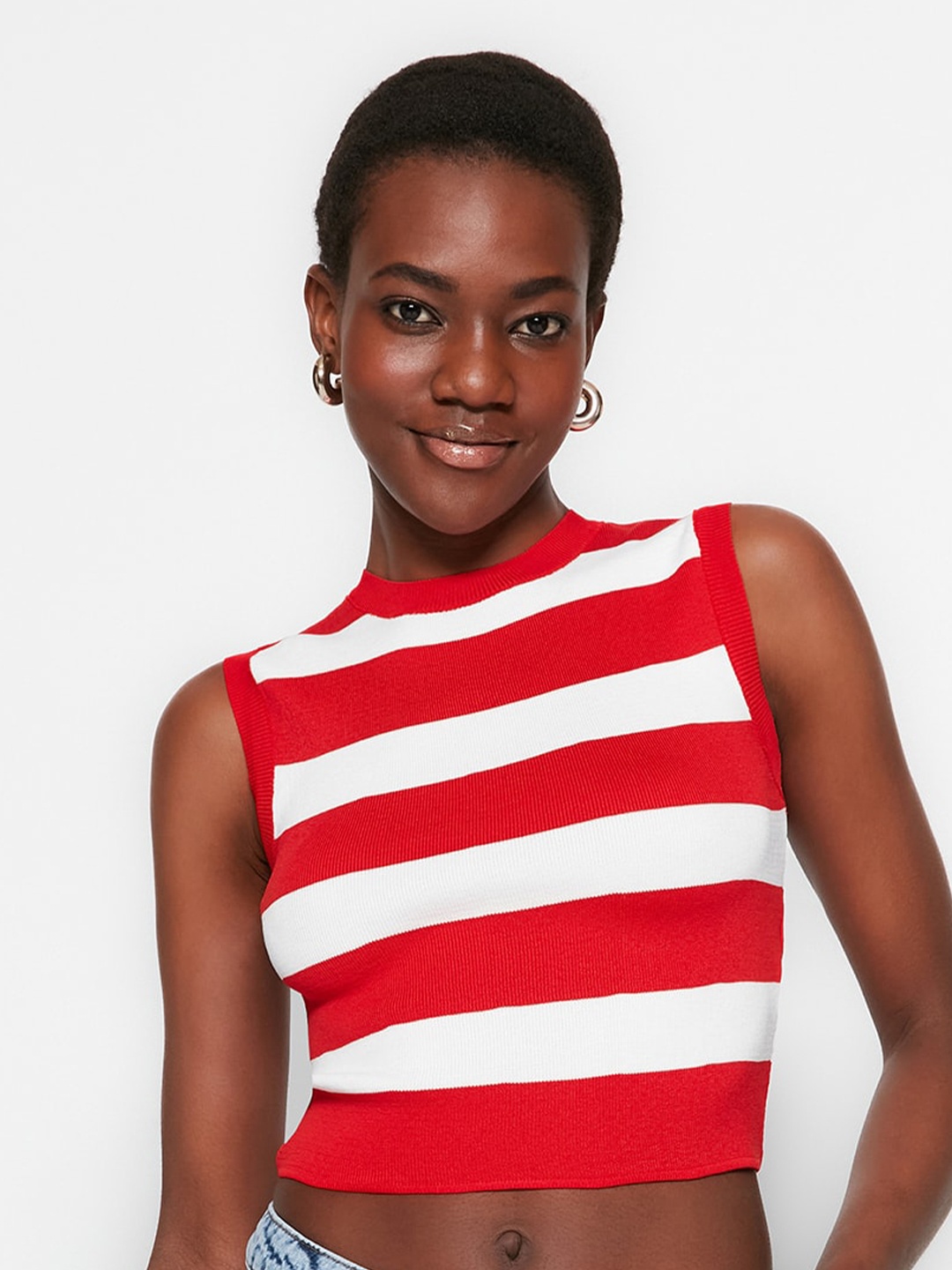 

Trendyol Horizontal Striped High Neck Sleeveless Fitted Crop Top, Red