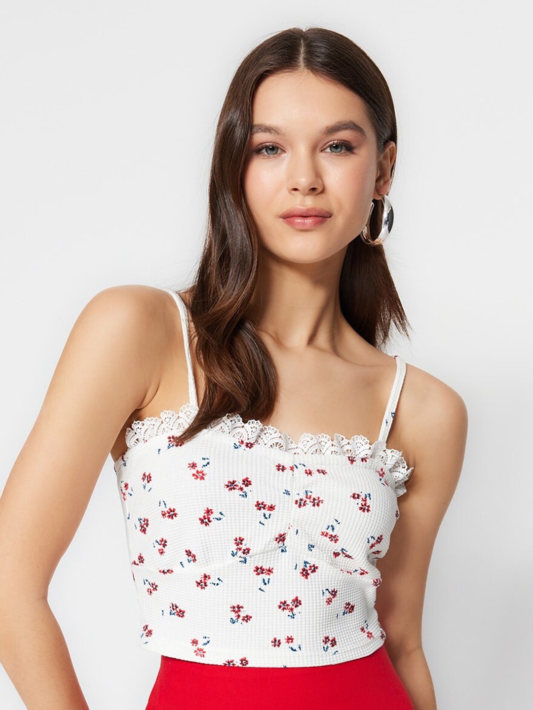 

Trendyol Floral Printed Shoulder Straps Crop Cotton Fitted Top, White