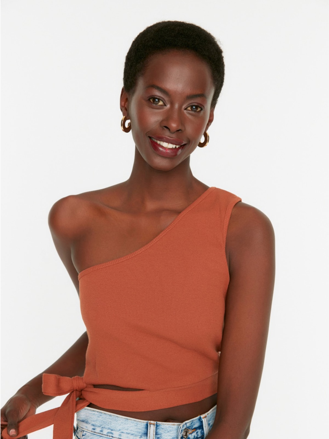 

Trendyol One Shoulder Crop Top, Tan