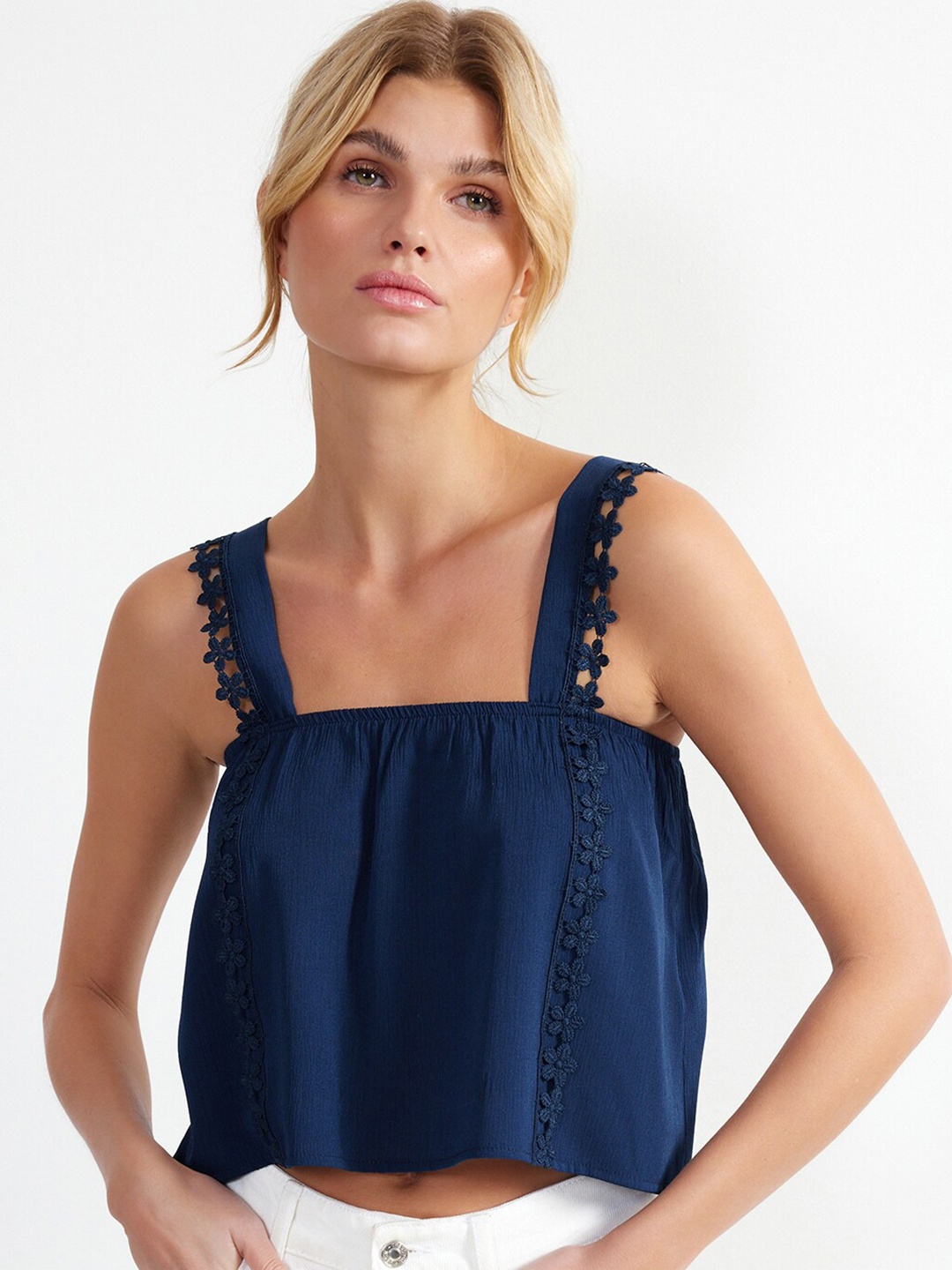 

Trendyol Shoulder Straps A-line Crop Top, Navy blue