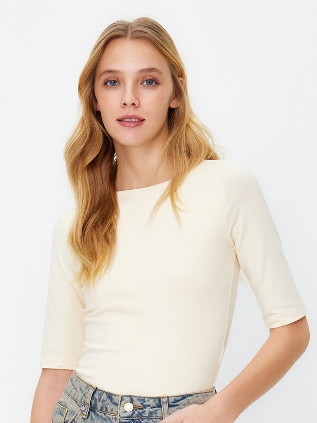 

Trendyol Round Neck Fitted Top, Off white