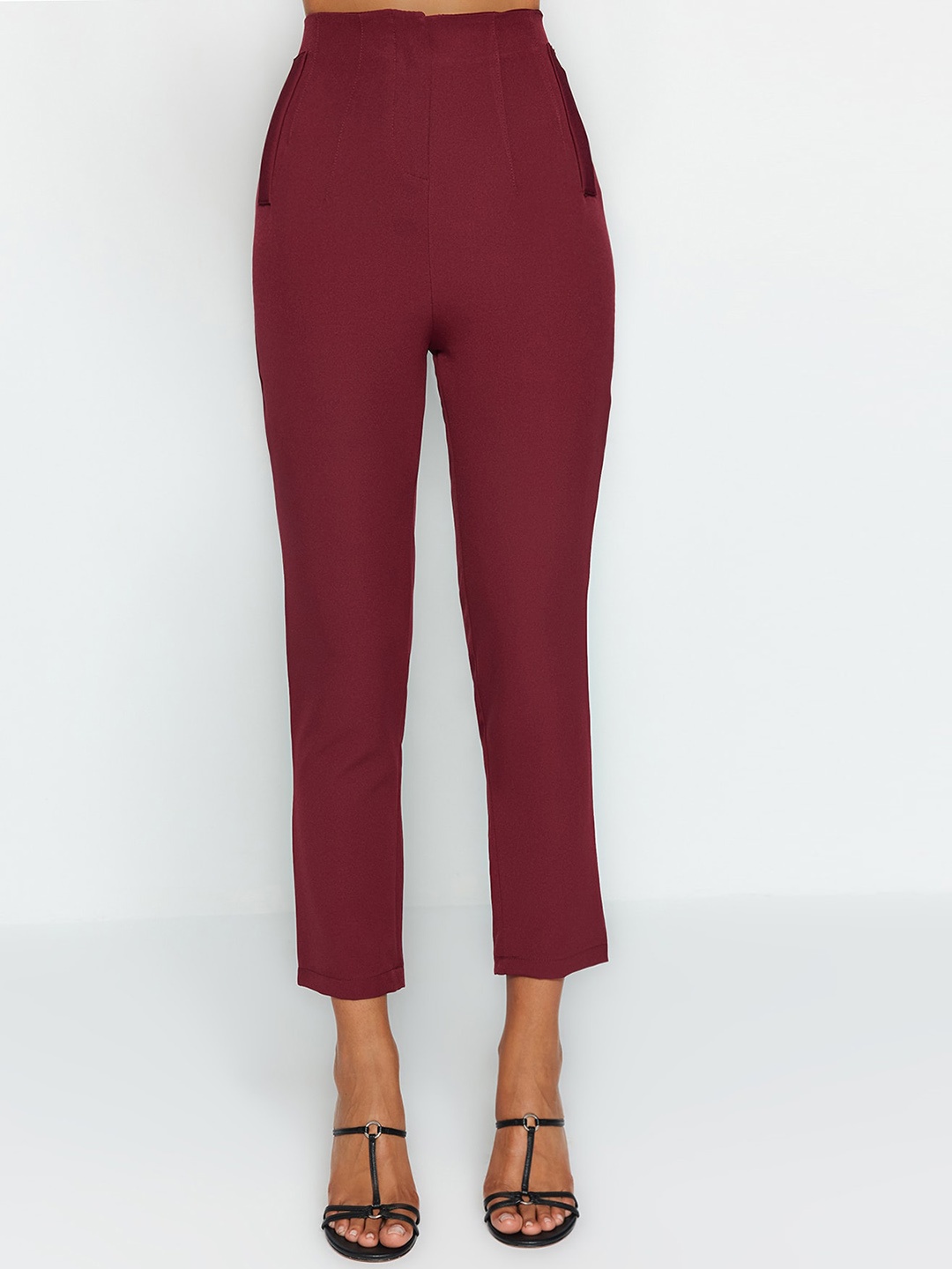 

Trendyol Women Mid-Rise Trousers, Burgundy