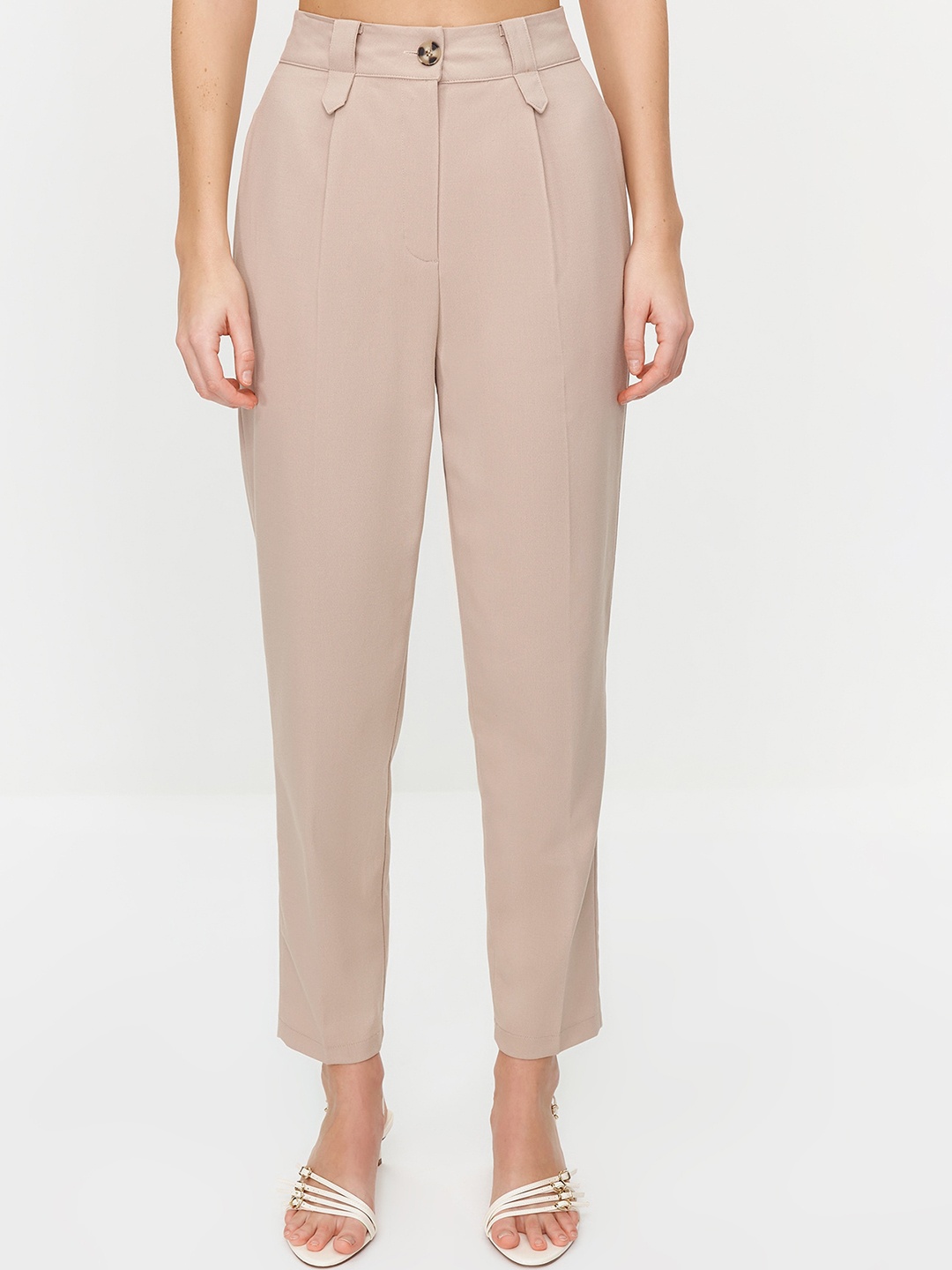 

Trendyol Women Mid-Rise Pleated Trousers, Beige