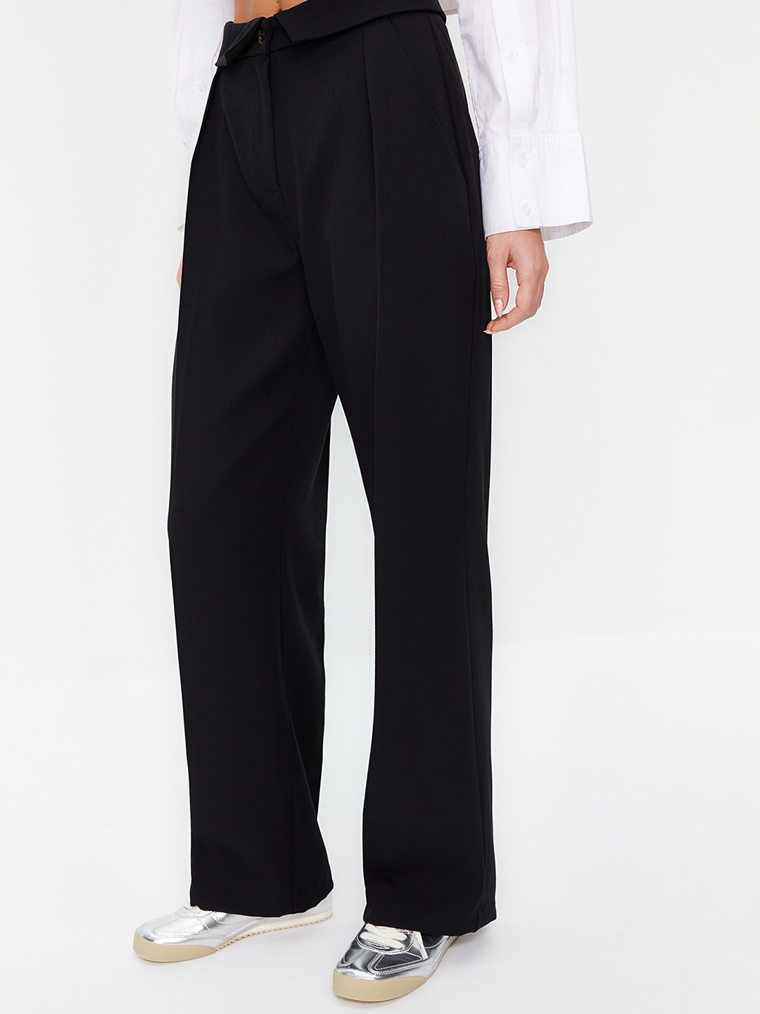 

Trendyol Women Parallel Trousers, Black