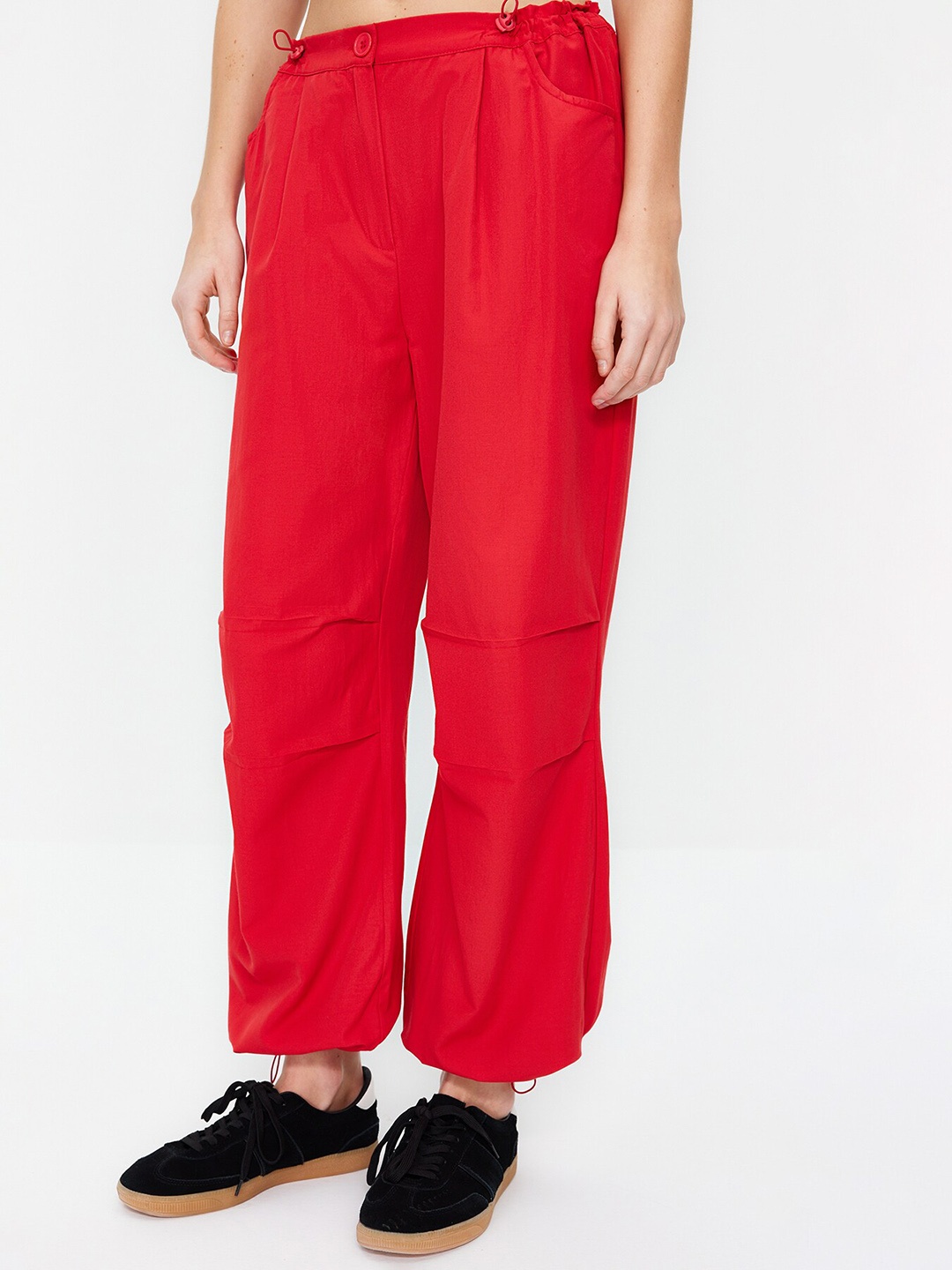 

Trendyol Women Mid-Rise Trousers, Red