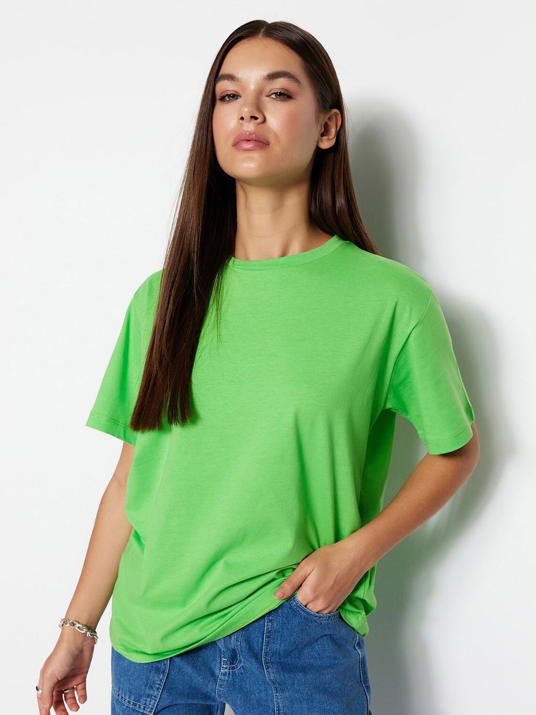 

Trendyol Round Neck Short Sleeves T-shirt, Green