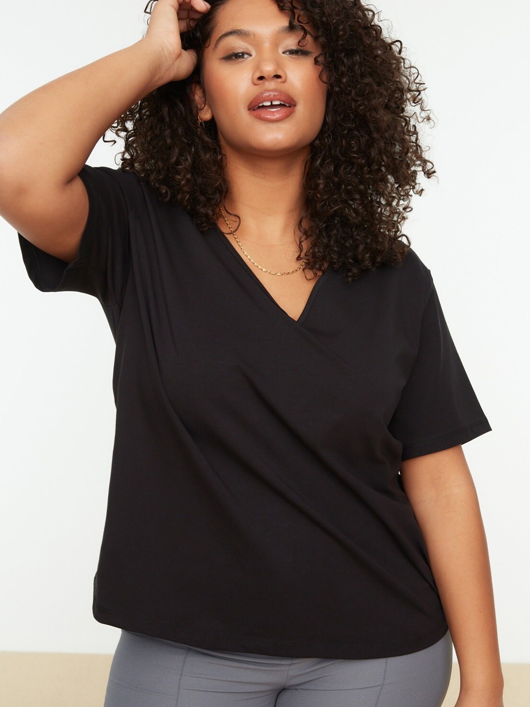 

Trendyol Plus Size Drop-Shoulder Sleeves Pure Cotton T-shirt, Black