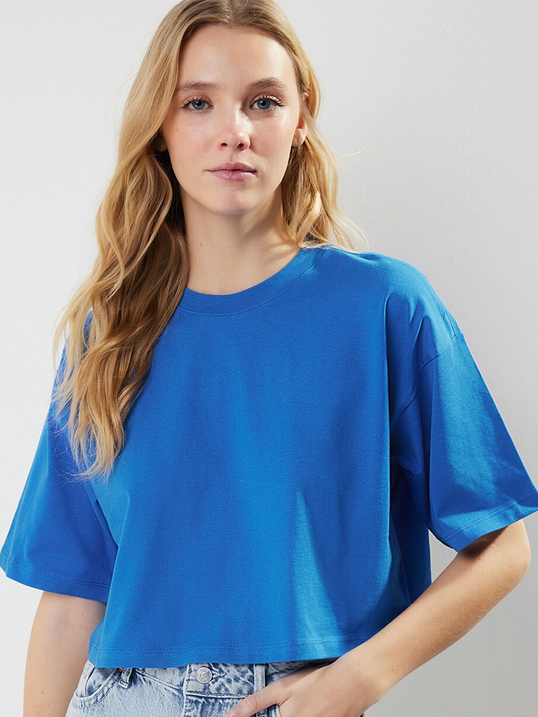 

Trendyol Round Neck Drop-Shoulder Sleeves Pure Cotton T-shirt, Blue