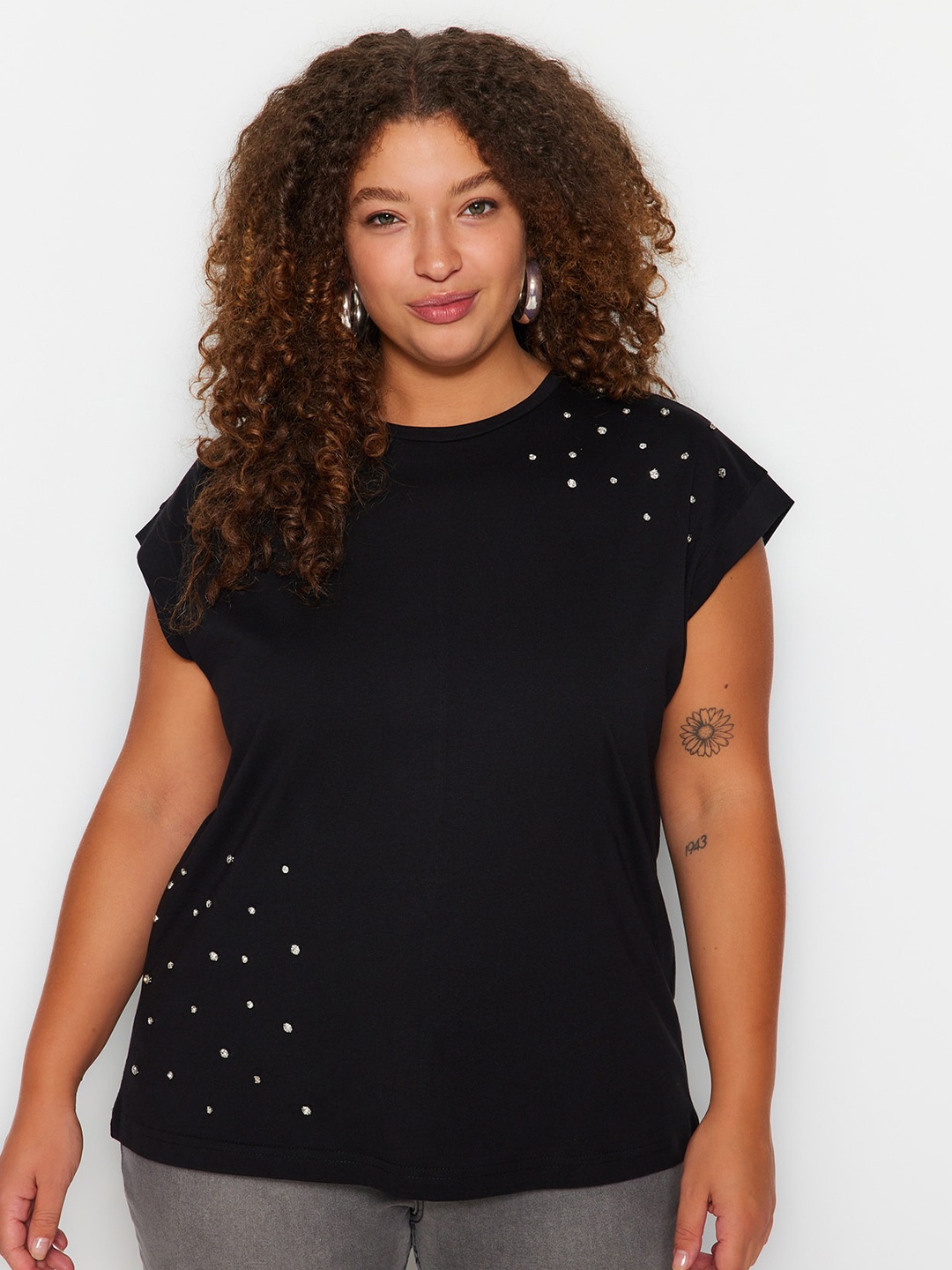 

Trendyol Embellished Extended Sleeves Pure Cotton T-shirt, Black