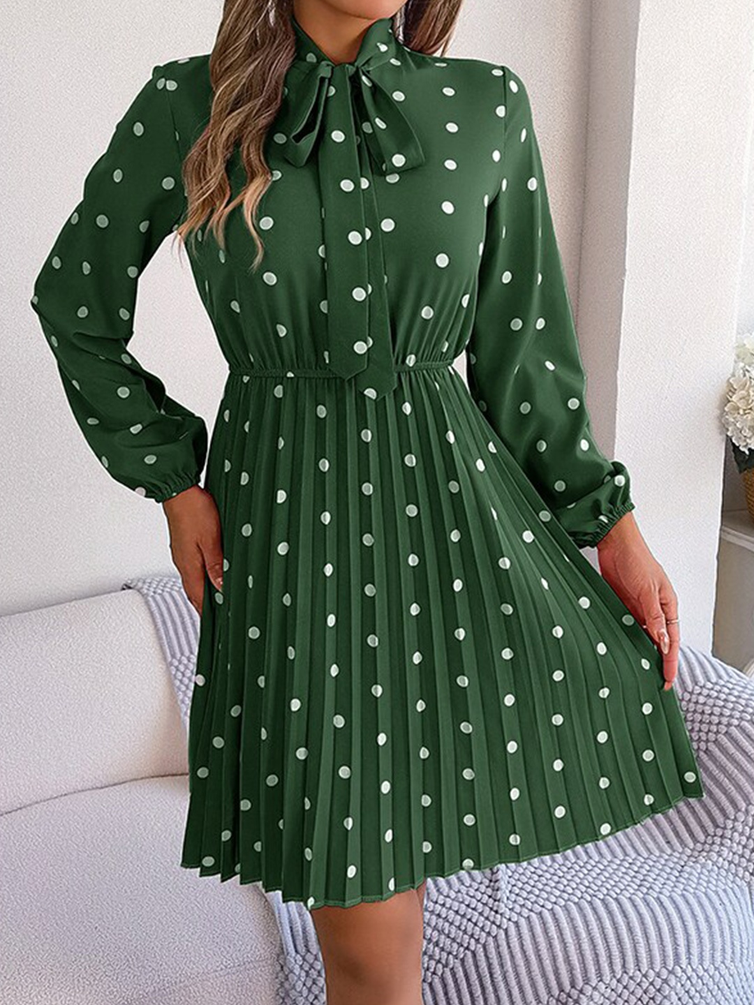 

StyleCast Green Polka Dot Print Accordion Pleated Puff Sleeve Fit & Flare Dress