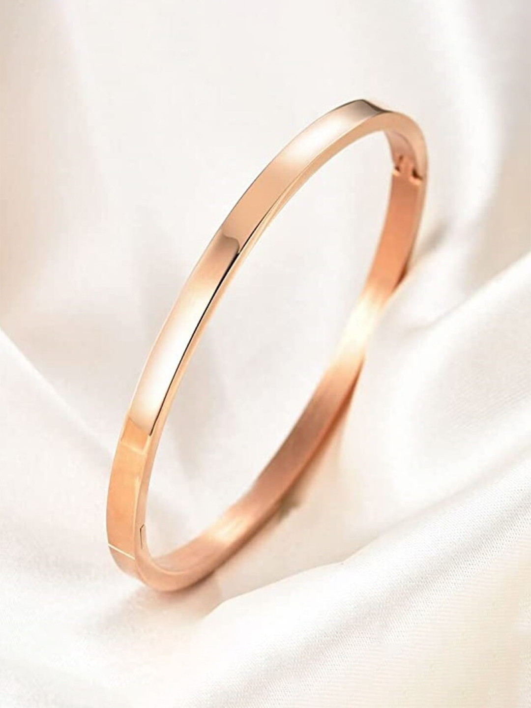 

EL REGALO Unisex Bangle-Style Bracelet, Gold