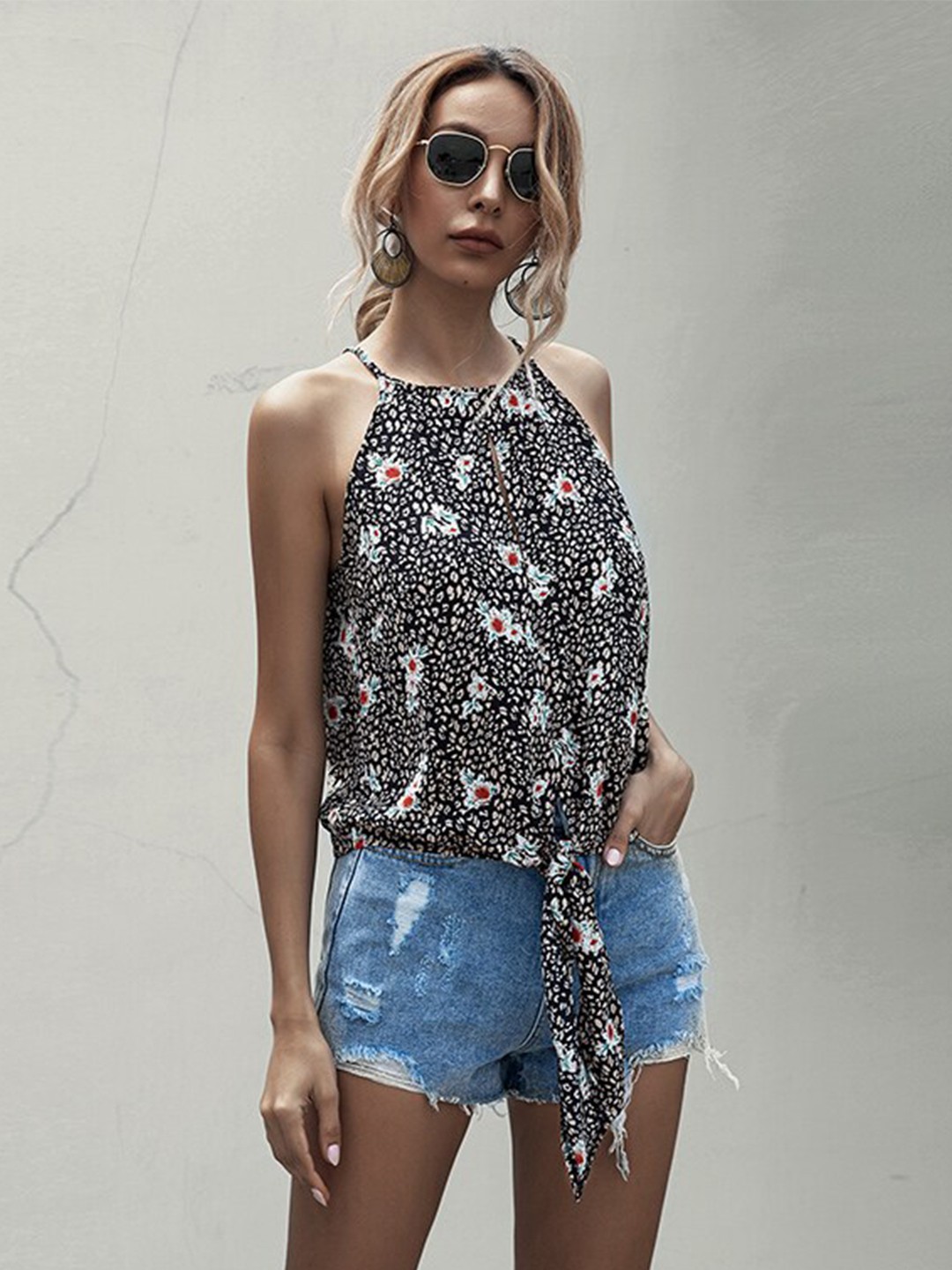 

StyleCast Black Floral Print Shoulder Straps Top