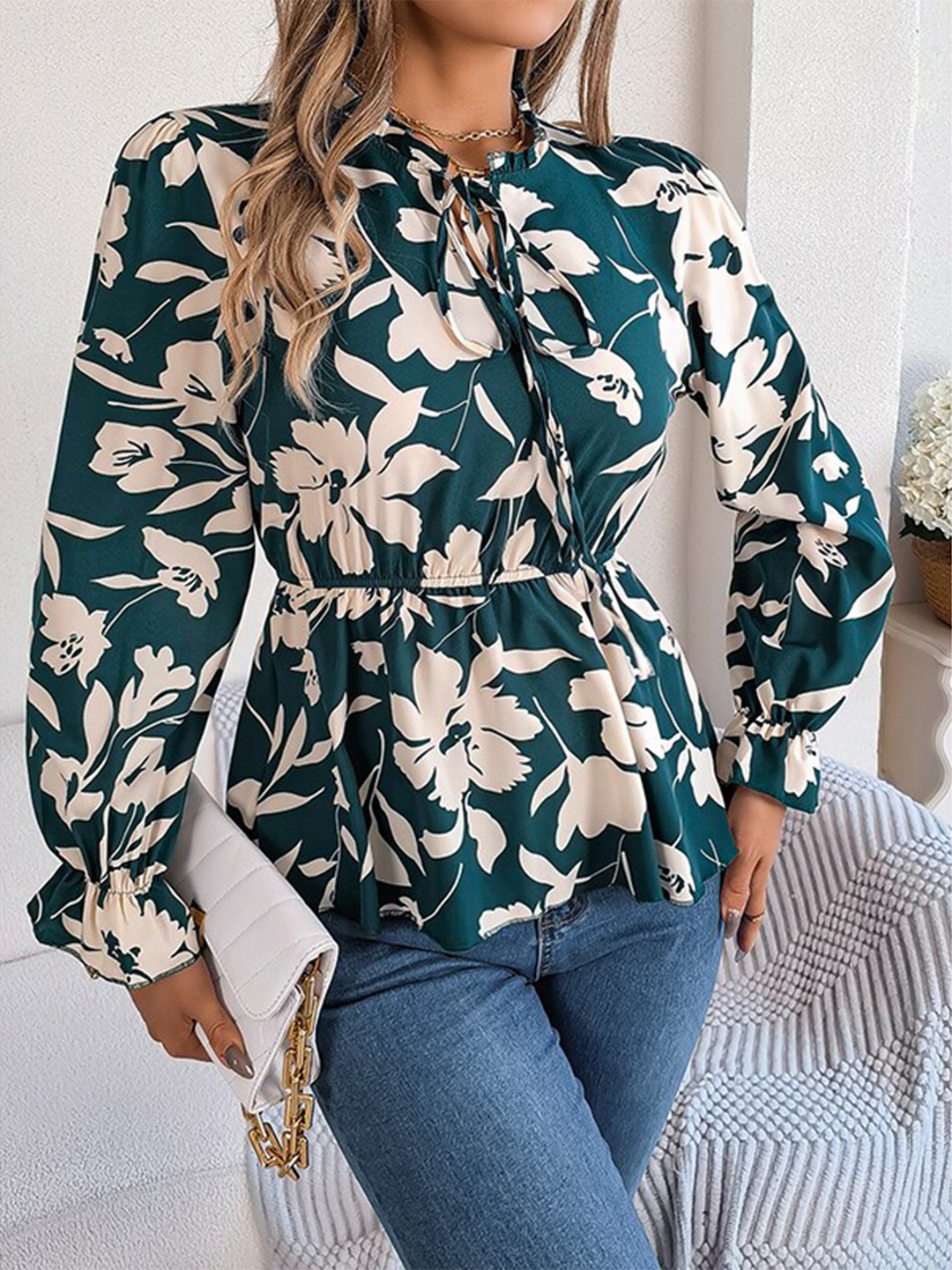 

StyleCast Green Floral Printed Tie-Up Neck Peplum Top