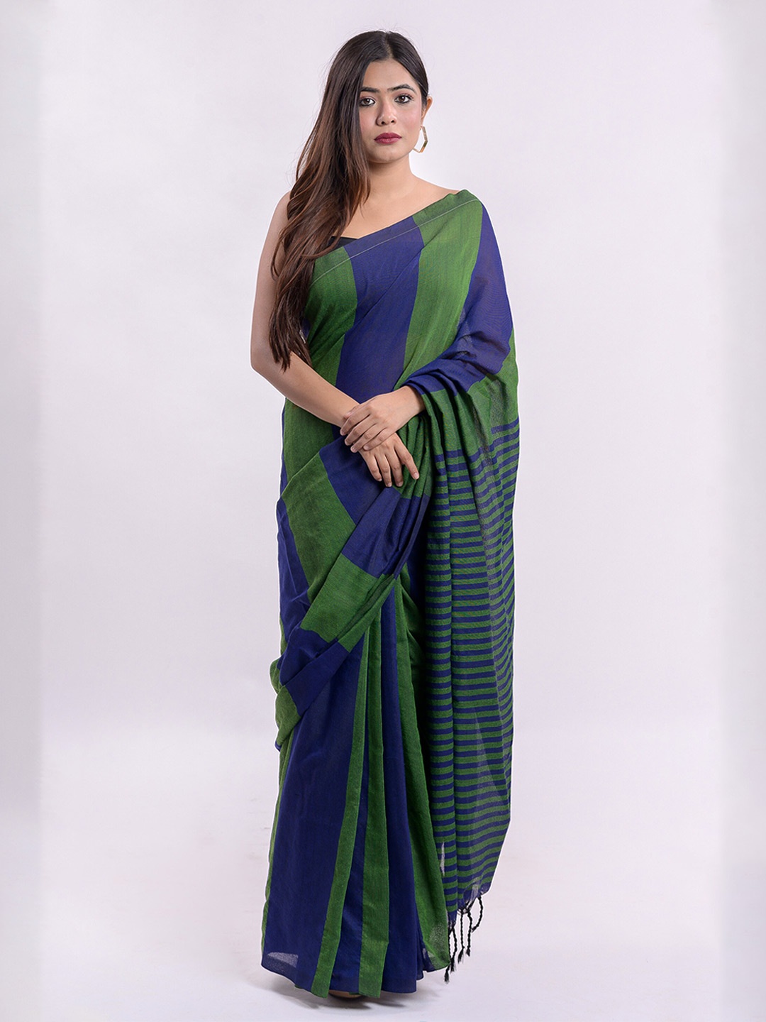 

RODDUR Striped Pure Cotton Saree, Blue