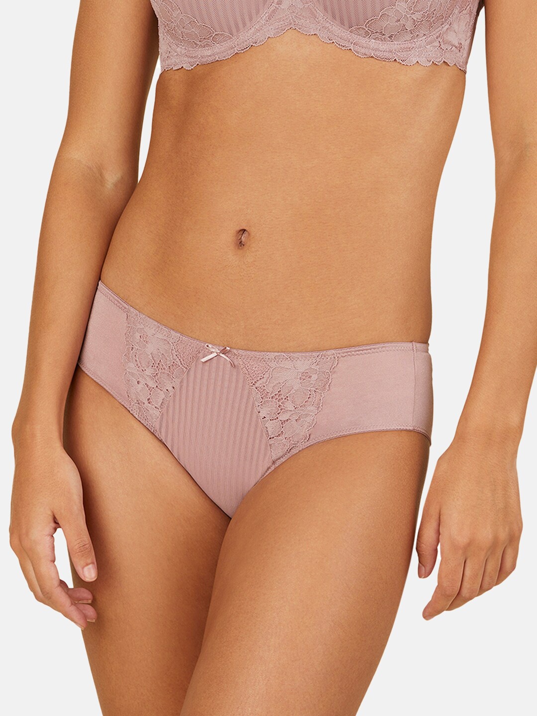 

Triumph Mid-Rise Self Design Anti-Odour Hipster Brief, Pink