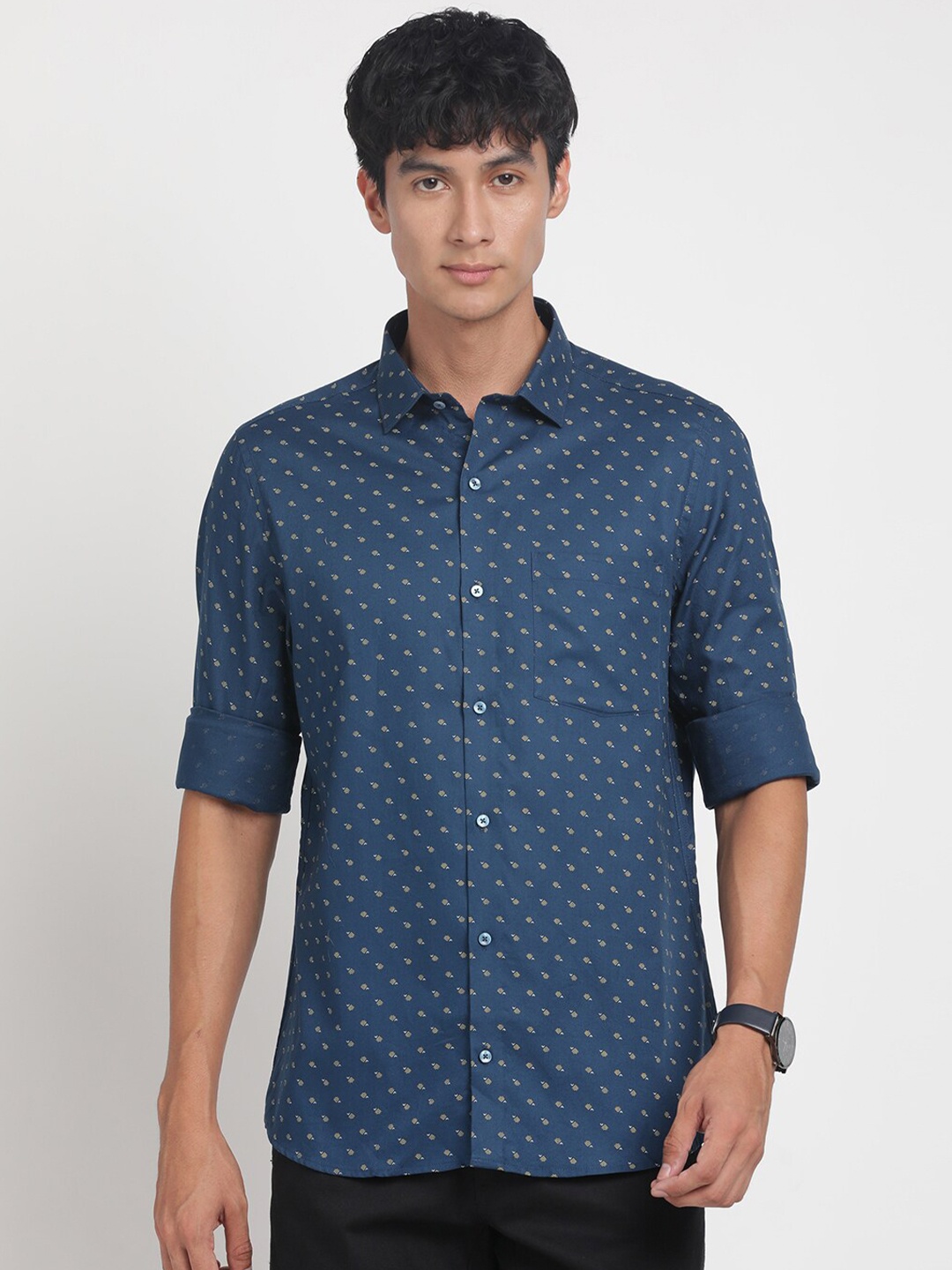 Turtle Micro Ditsy Printed Standard Slim Fit Cotton Opaque Casual Shirt, Navy blue