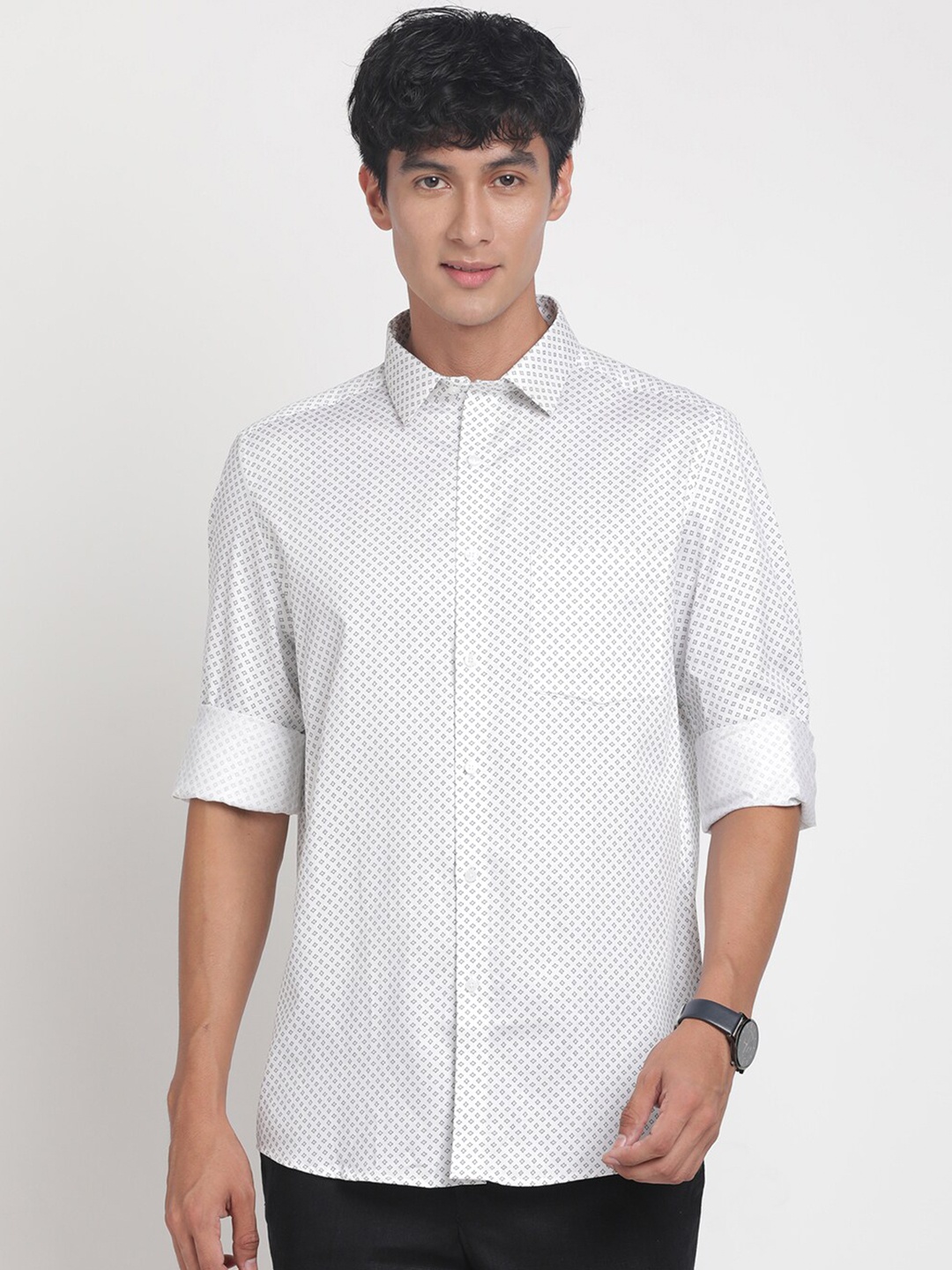 

Turtle Micro Ditsy Printed Standard Slim Fit Cotton Opaque Casual Shirt, White