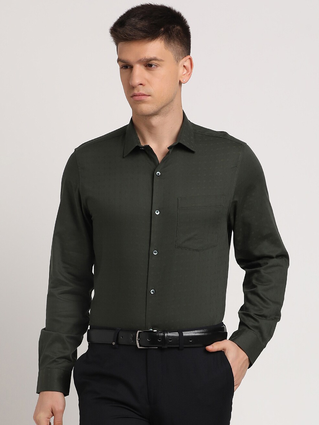 

Turtle Micro Ditsy Printed Standard Slim Fit Cotton Opaque Formal Shirt, Green