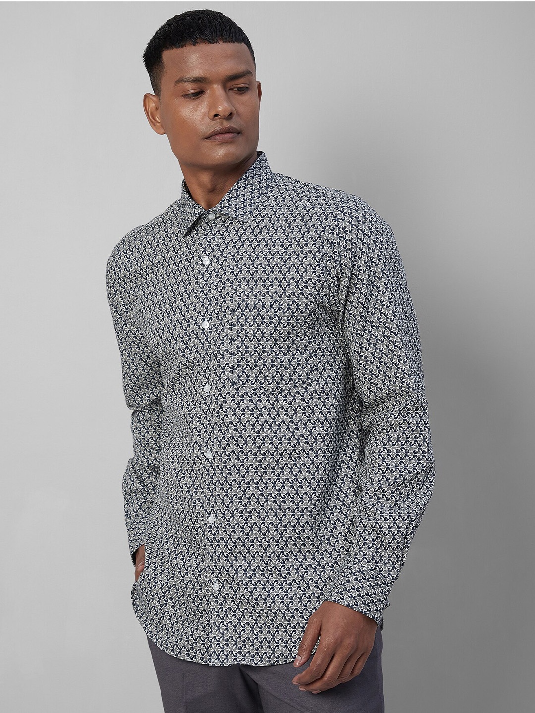 

Turtle Abstract Printed Standard Slim Fit Cotton Opaque Formal Shirt, Grey