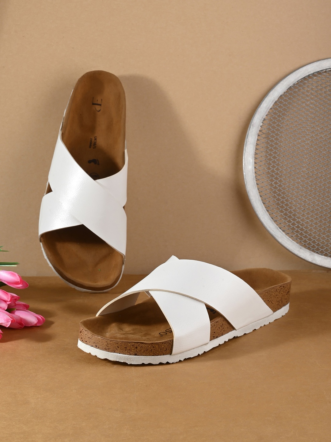 

El Paso Textured Open Toe Flats, White