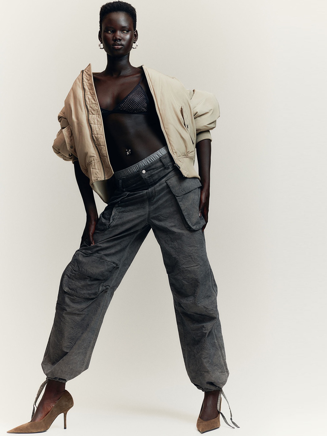 

H&M Women Distressed-Look Cargo Trousers, Grey