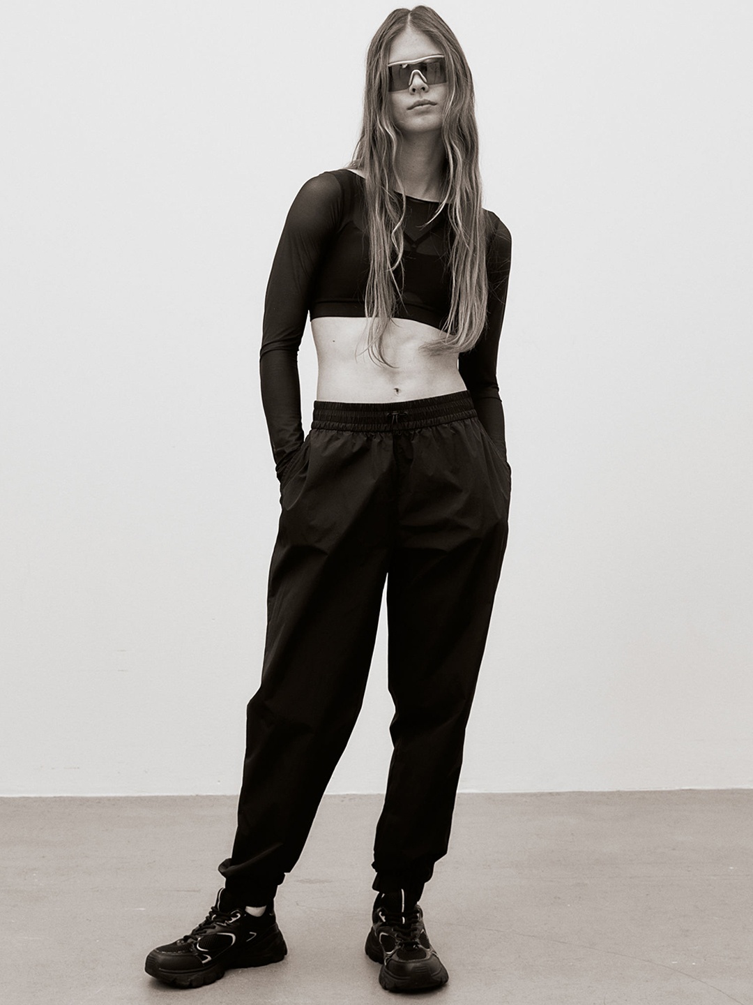 

H&M Women DryMove Running Trousers, Black