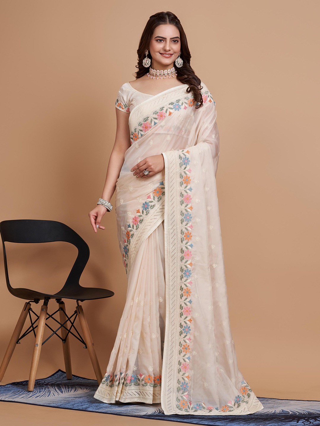 

HERE&NOW Floral Embroidered Organza Saree, Off white