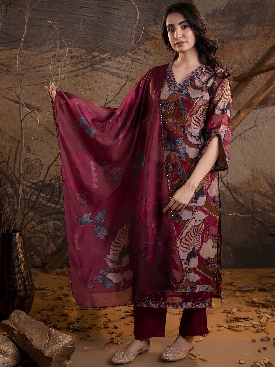 

Nehamta Ethnic Motif Printed Thread Work Straight Kurta & Trousers With Dupatta, Maroon