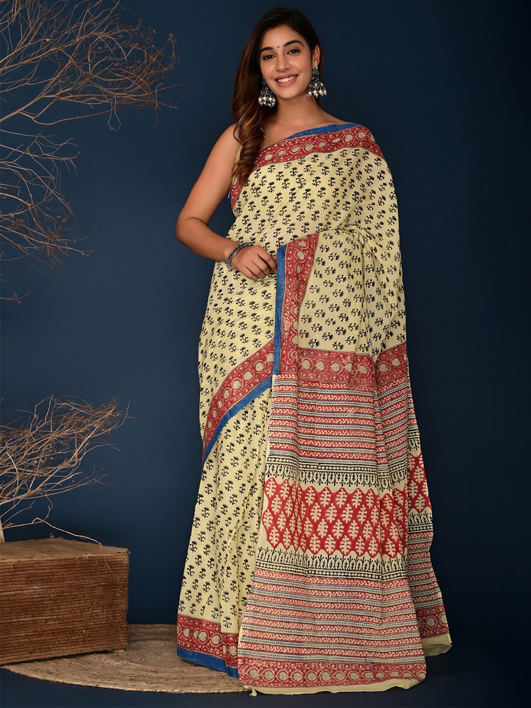 

KALINI Ethnic Motifs Printed Pure Cotton Saree, Yellow