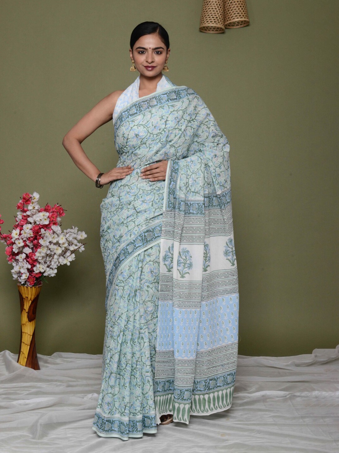 

KALINI Floral Printed Pure Cotton Saree, Sea green