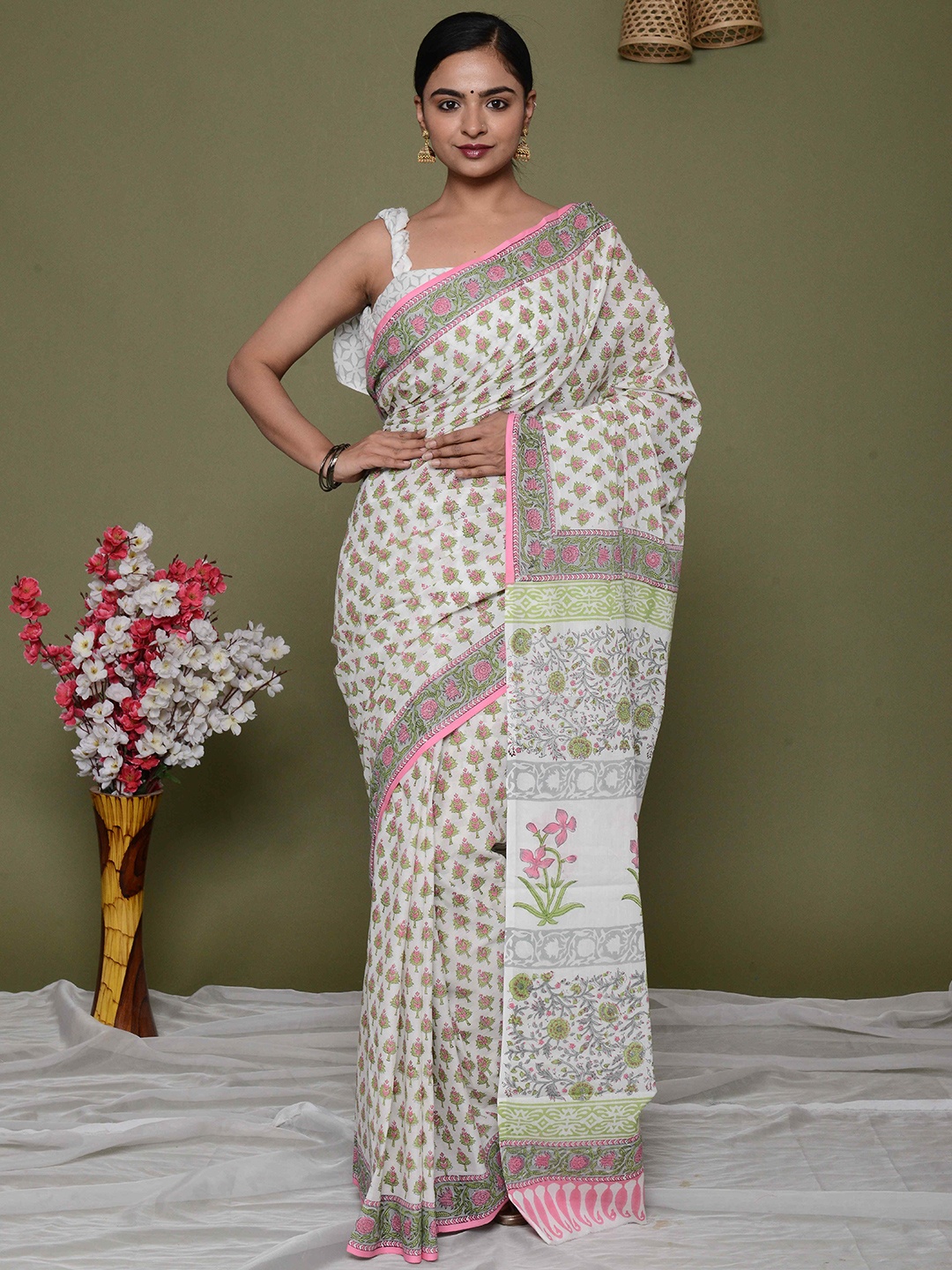 KALINI Floral Block Printed Pure Cotton Saree, Green