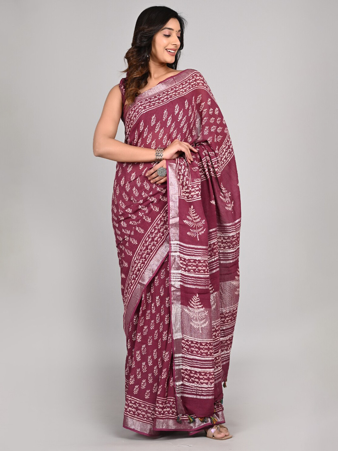 

KALINI Ethnic Motifs Printed Pure Cotton Saree, Maroon
