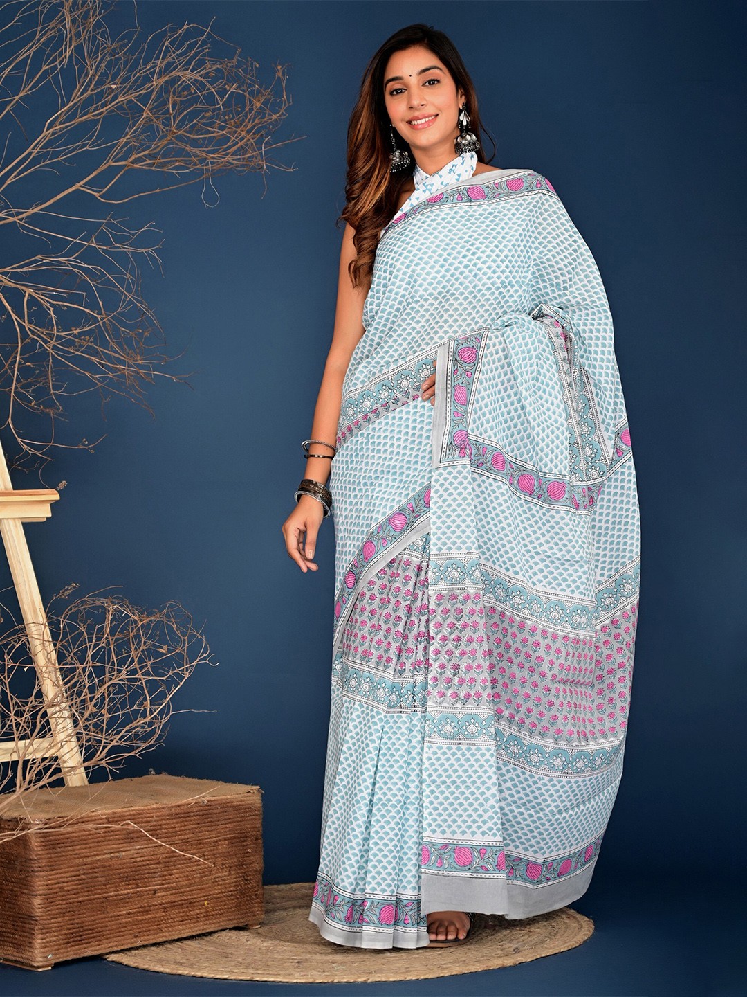 

KALINI Geometric Printed Pure Cotton Saree, Blue