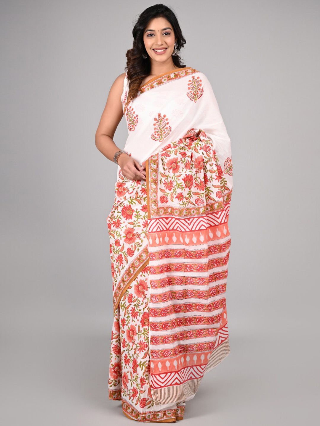 

KALINI Floral Printed Pure Cotton Saree, White