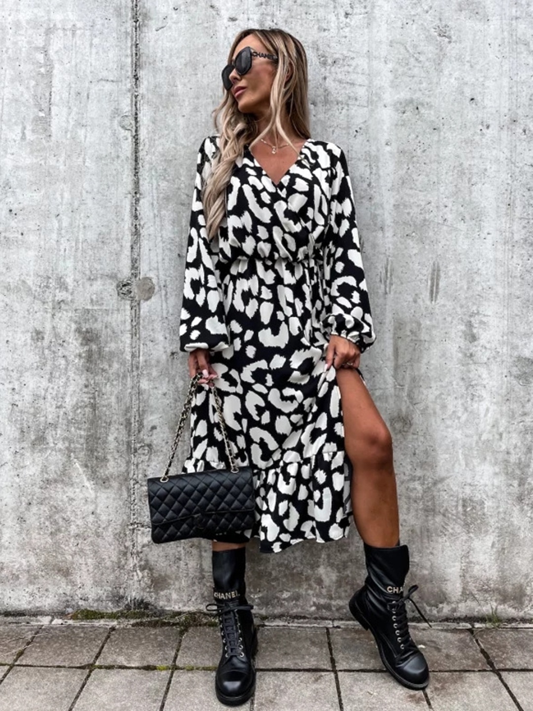 

StyleCast Black Abstract Printed Long Sleeves Fit and Flare Dress, White