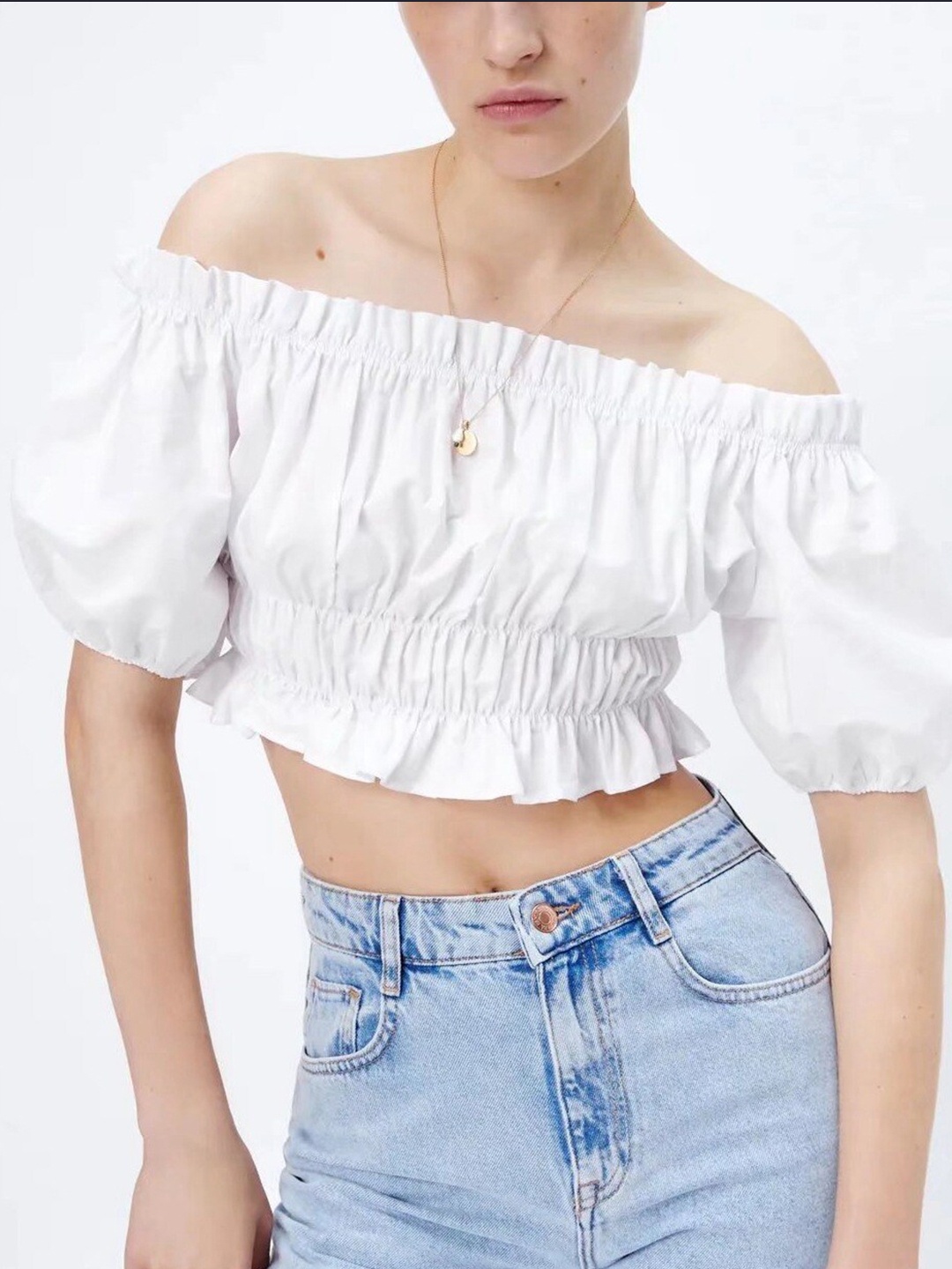 

StyleCast White Off-Shoulder Puff Sleeves Gathered Bardot Crop Top