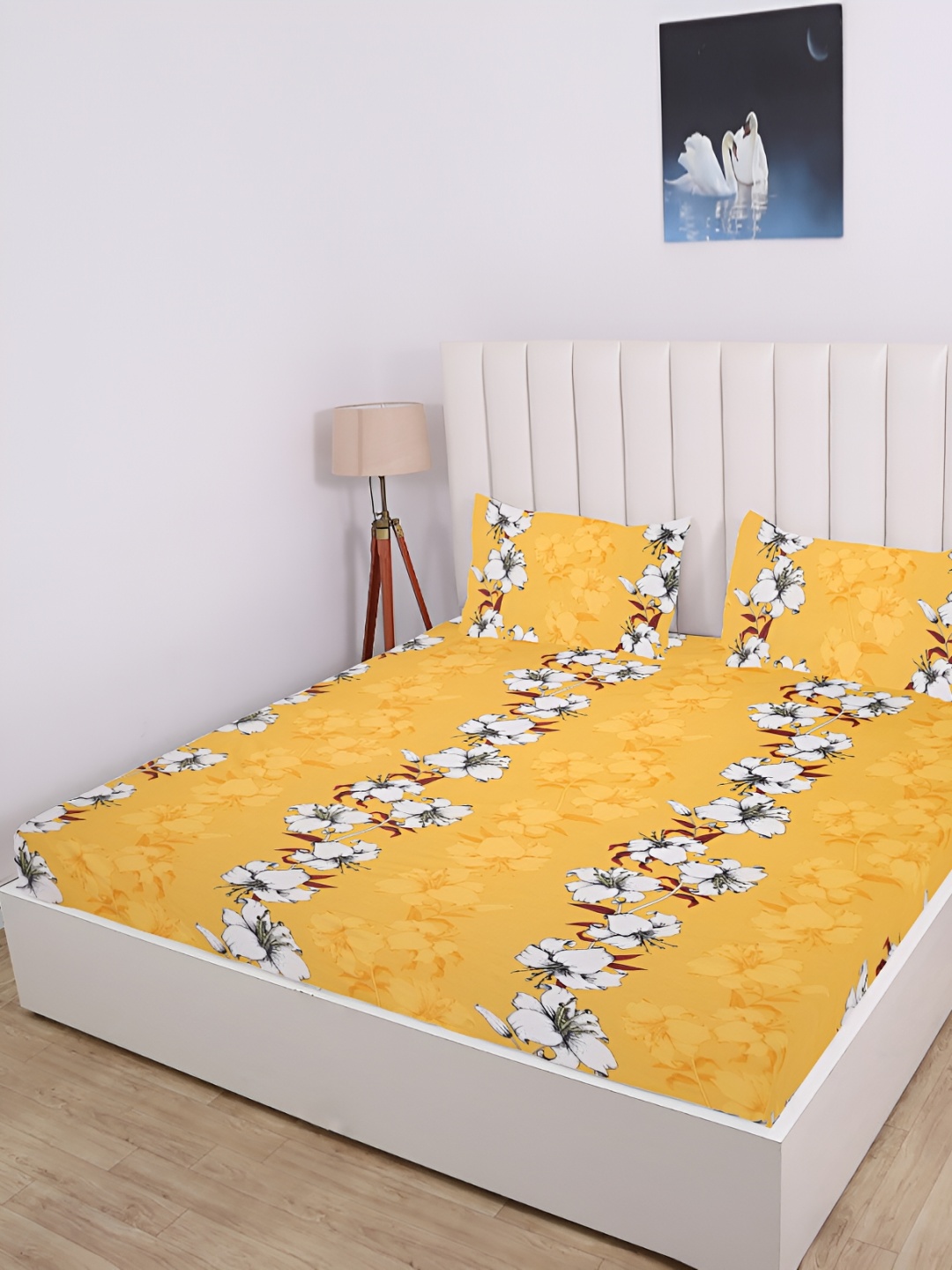 

RD TREND Yellow & White Floral Cotton Fitted 210 TC King Bedsheet With 2 Pillow Covers