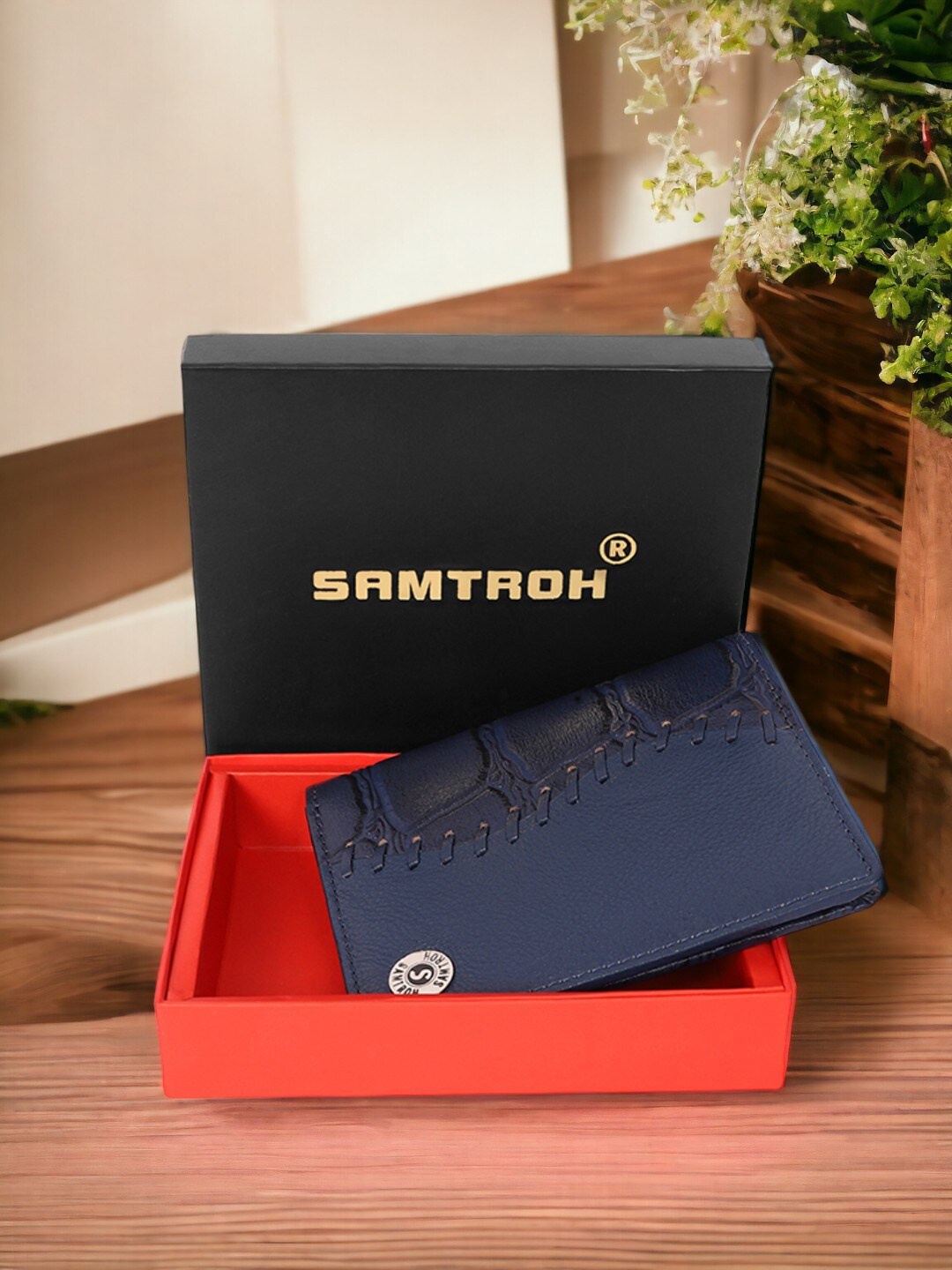 

SAMTROH Men Self Design Leather Two Fold Wallet, Blue