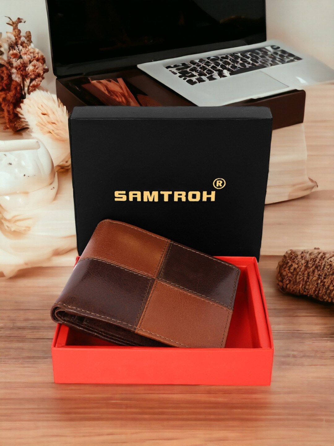 

SAMTROH Men Colourblocked Leather Two Fold Wallet, Brown