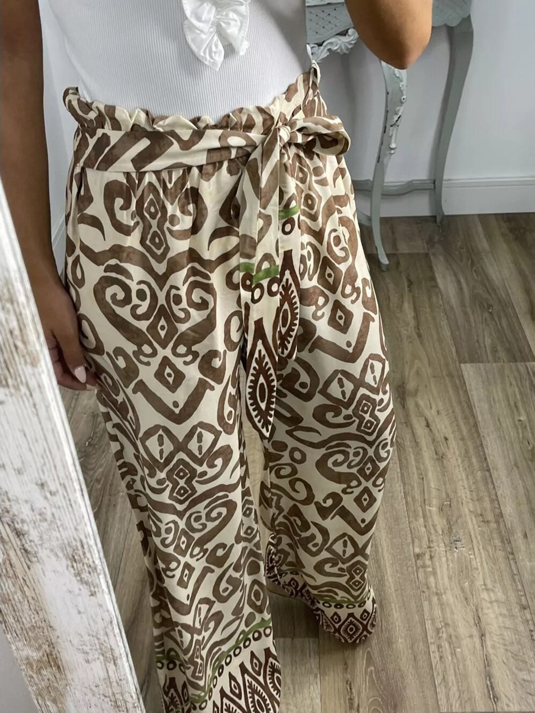 

StyleCast Women Ethnic Motifs Printed Wide Leg Palazzos, Brown