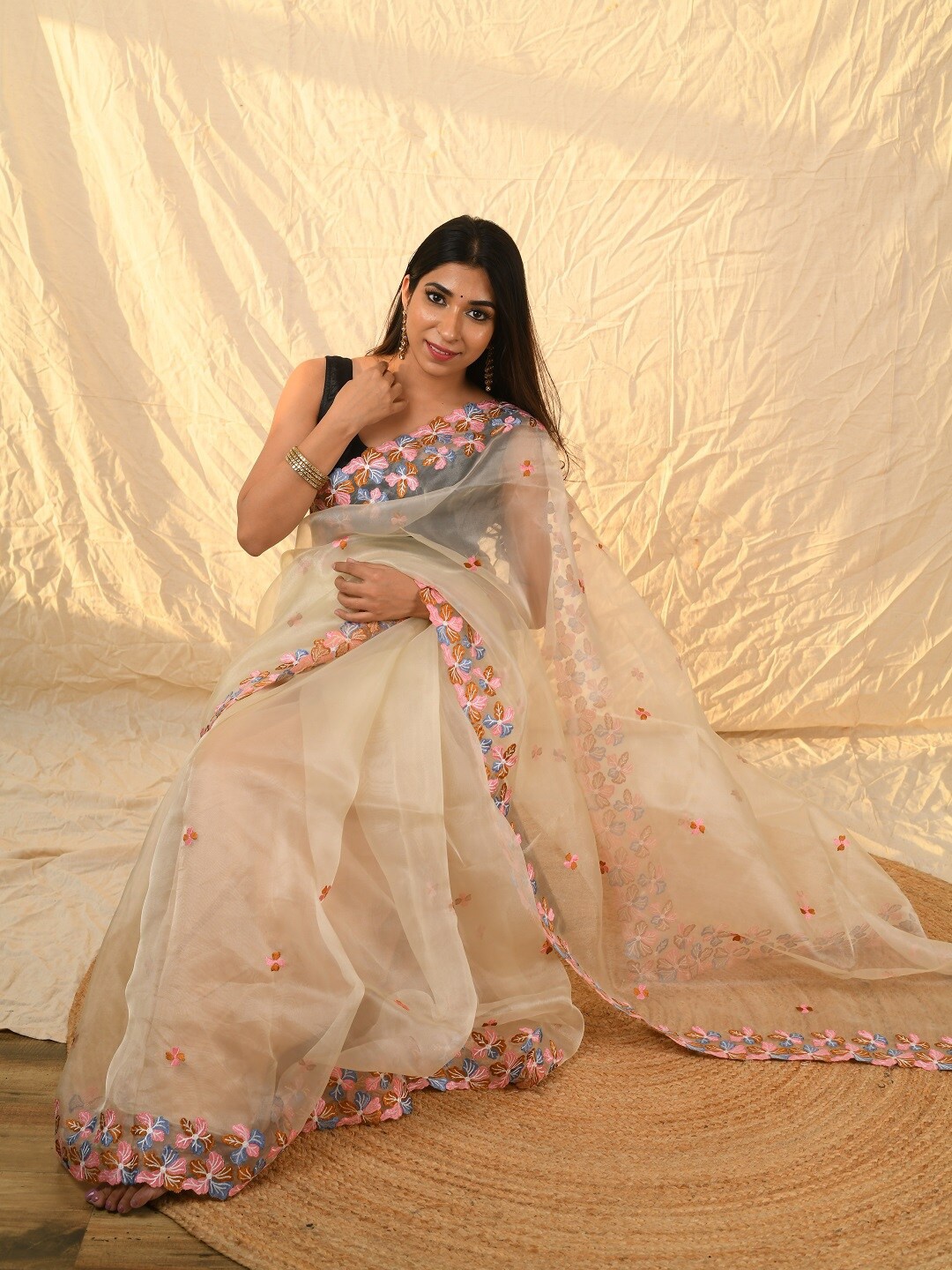 

Mitera Off White Floral Embroidered Organza Saree