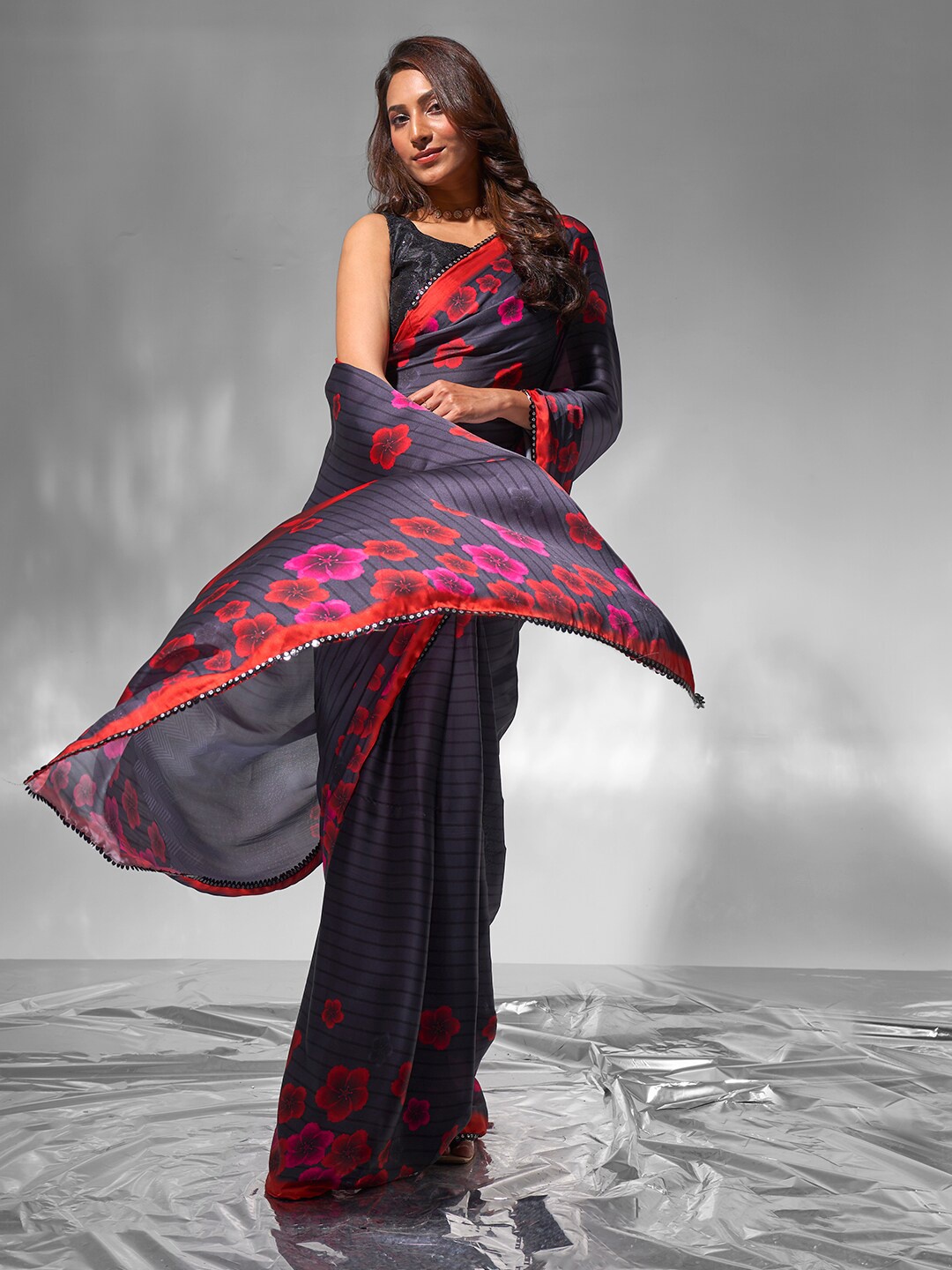

modeva Floral Printed Satin Saree, Black