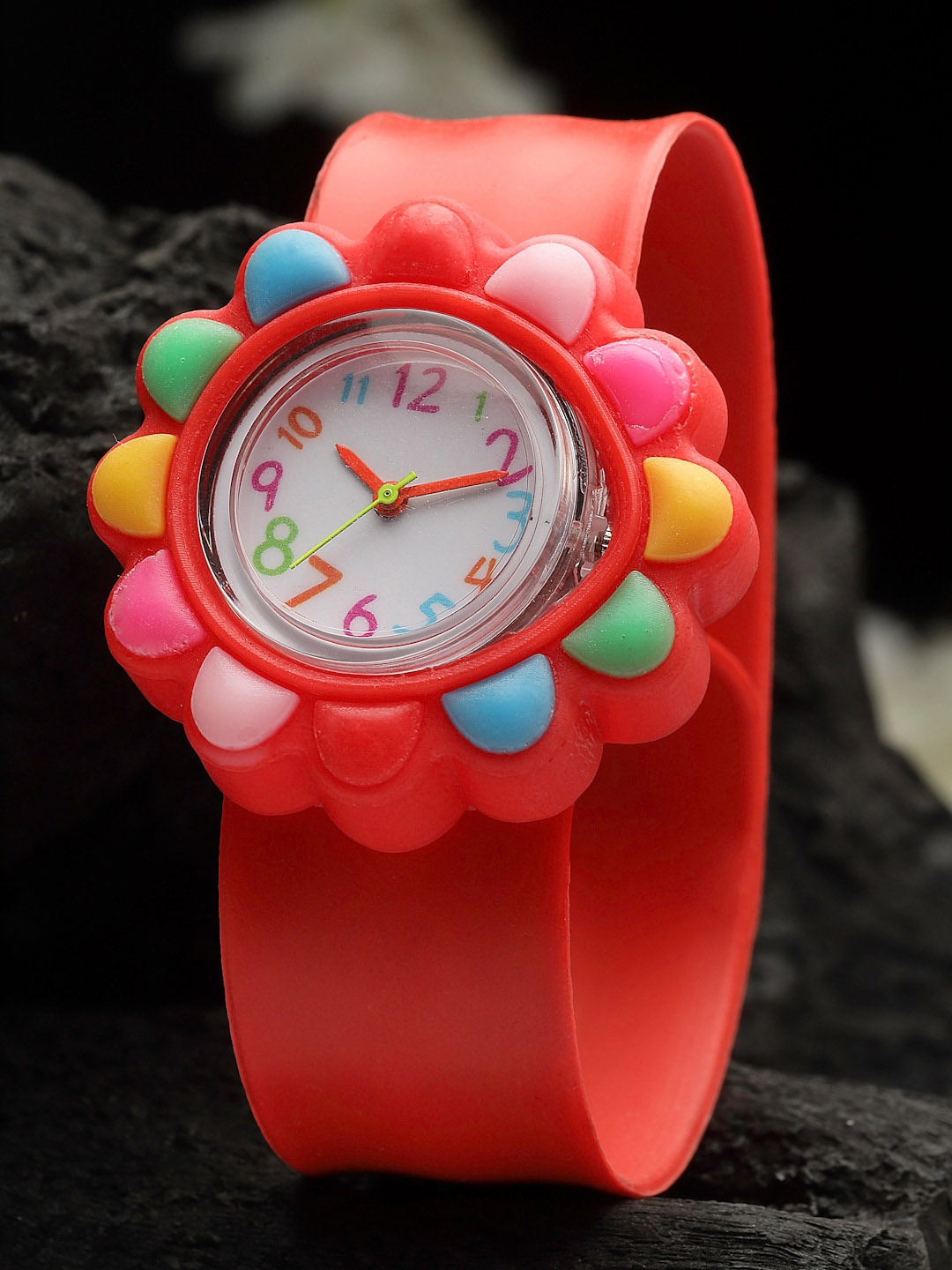 

Stoln Kids Printed Dial Slap Stick Analogue Watch 18744-1-23-I-20005057, Red