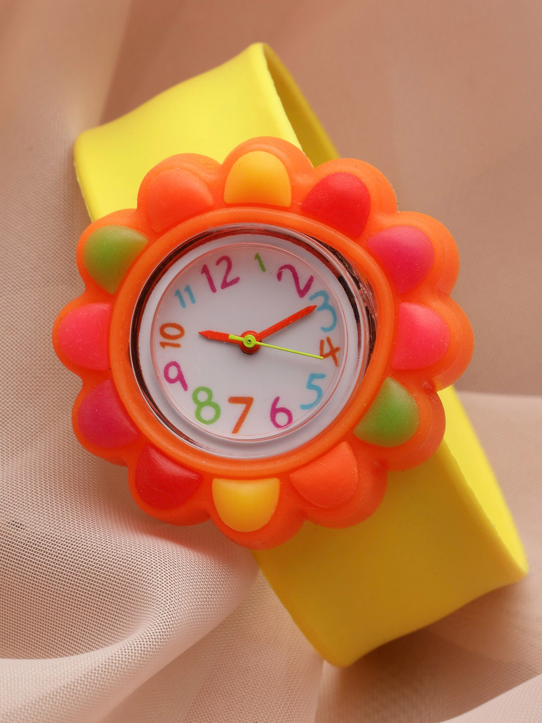 

Stoln Kids Printed Analogue Watch 18744-1-23-D-20005057, Red