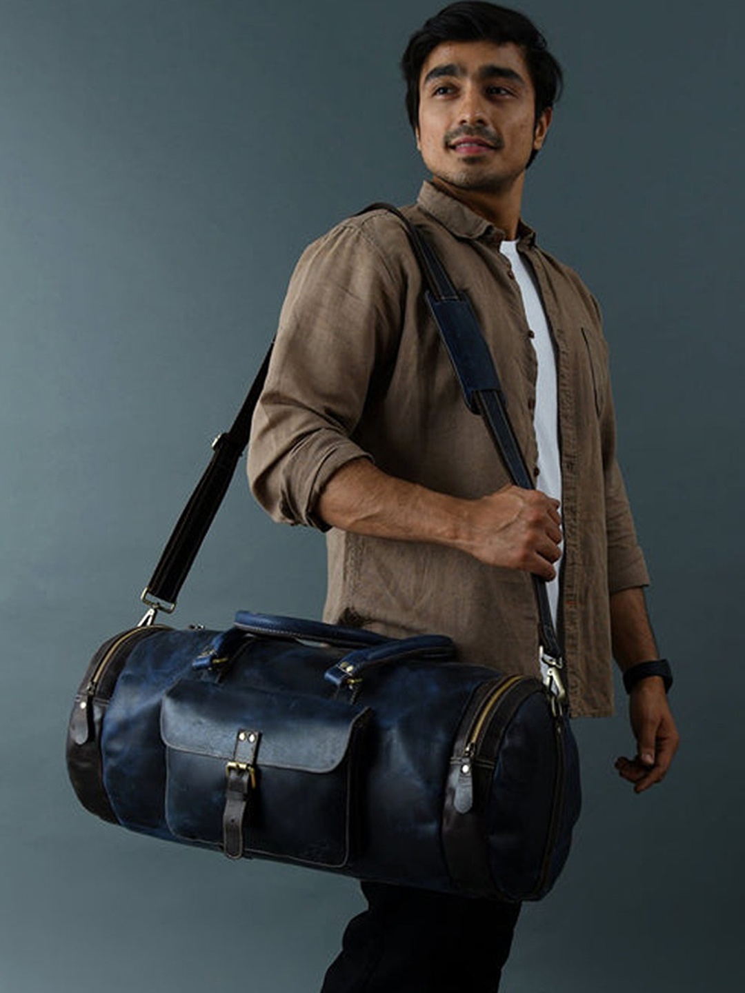 

MaheTri Leather Large Casual Duffel Bag, Navy blue