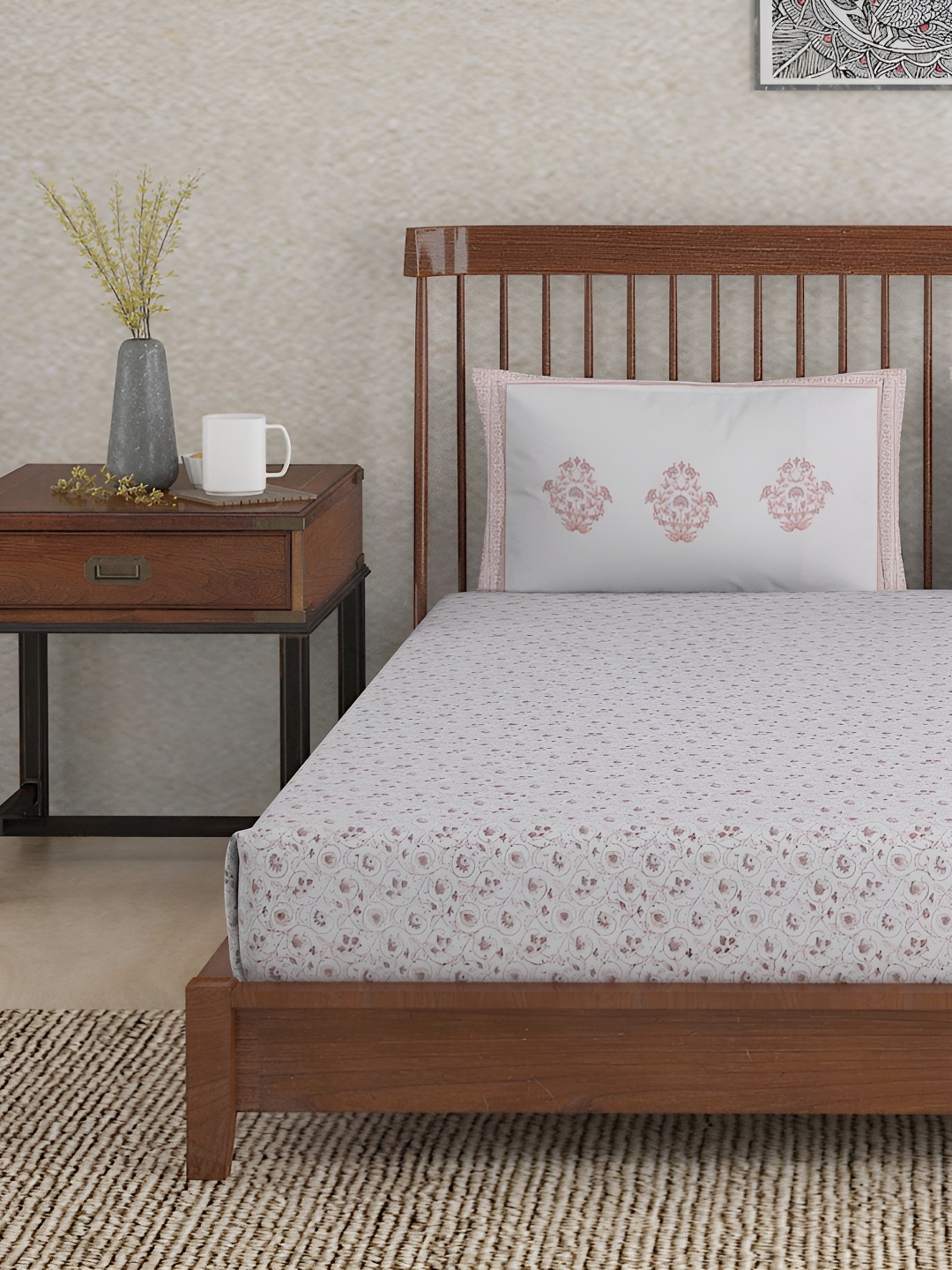 

Fabindia White & Coral Floral Cotton 180 TC King Bedsheet with 2 Pillow Covers