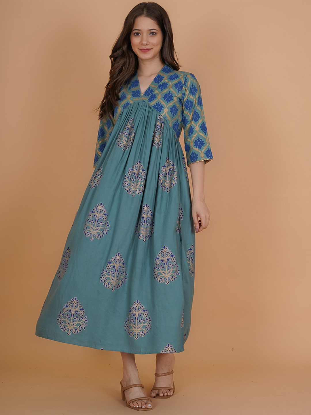 

INDIANIC Ethnic Motifs Printed Empire A-Line Kurta, Green