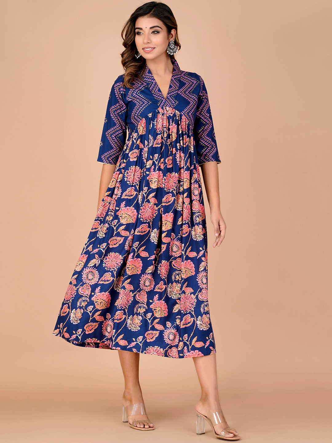 

INDIANIC Floral Printed Empire A-Line Kurta, Blue